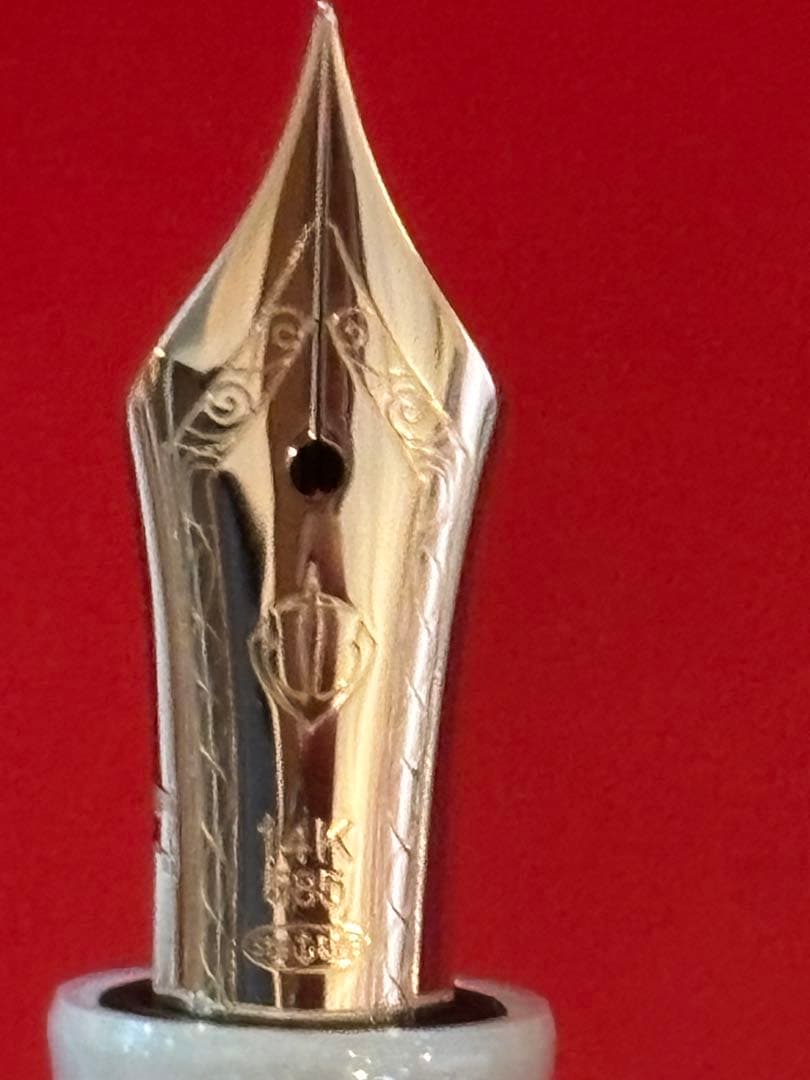 セーラー万年筆SHIKIORI―四季織― 雪月空葉 万年筆 （EF）