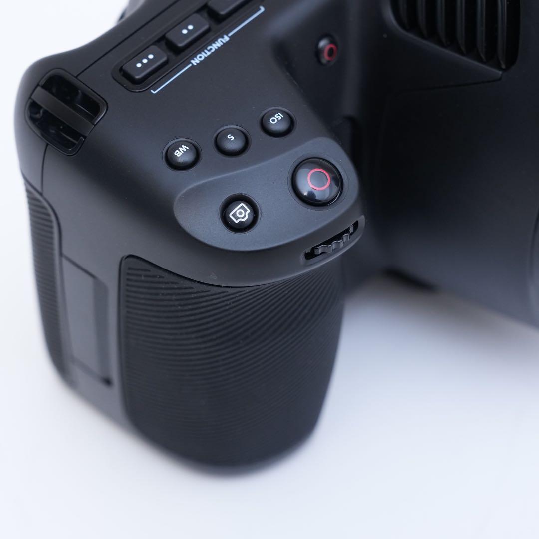 BMPCC6K Pro Blackmagic Design ビデオカメラ本体