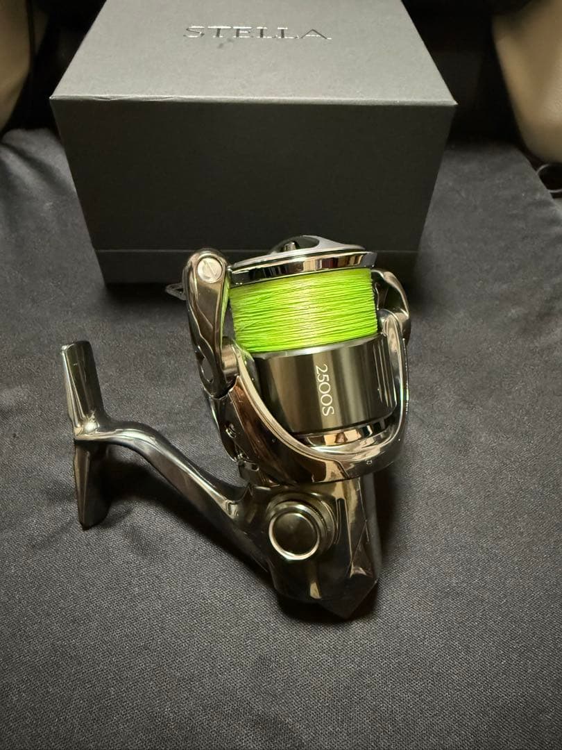 美品 シマノ 22ステラ 2500S