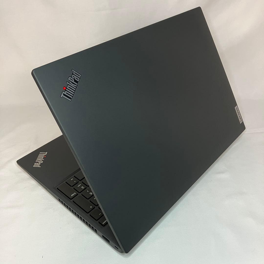 美品 ThinkPad P16s 第12世代 i7 16GB 長期保証期間中