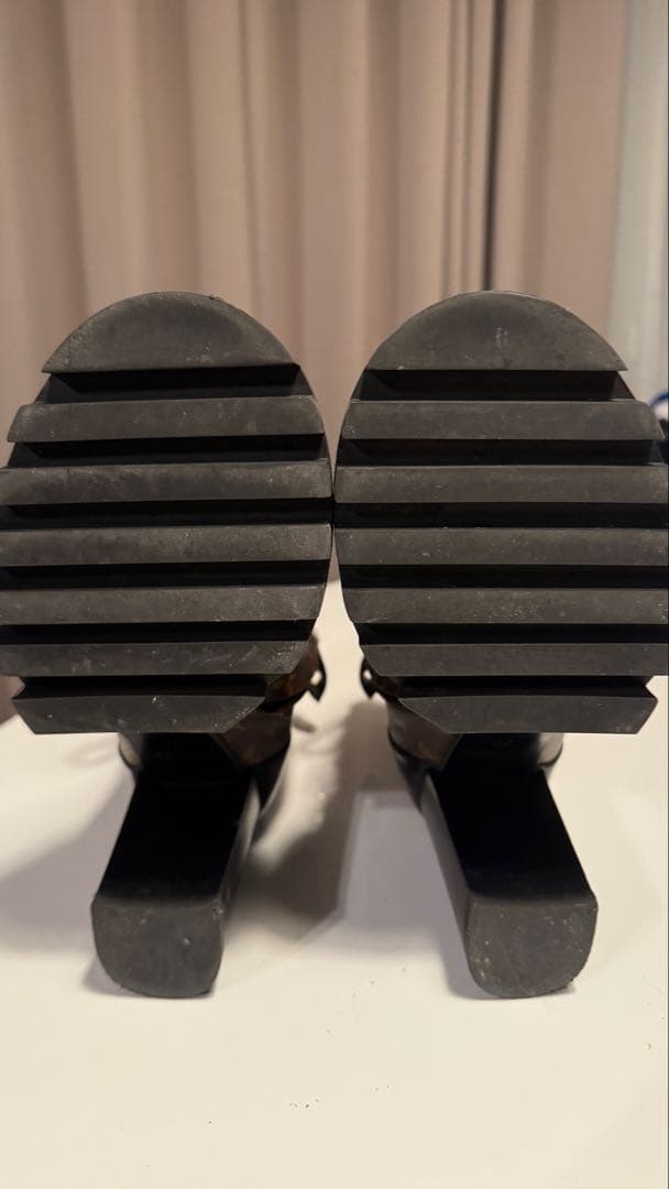 Louis Vuitton ロゴブーティ 高ヒール