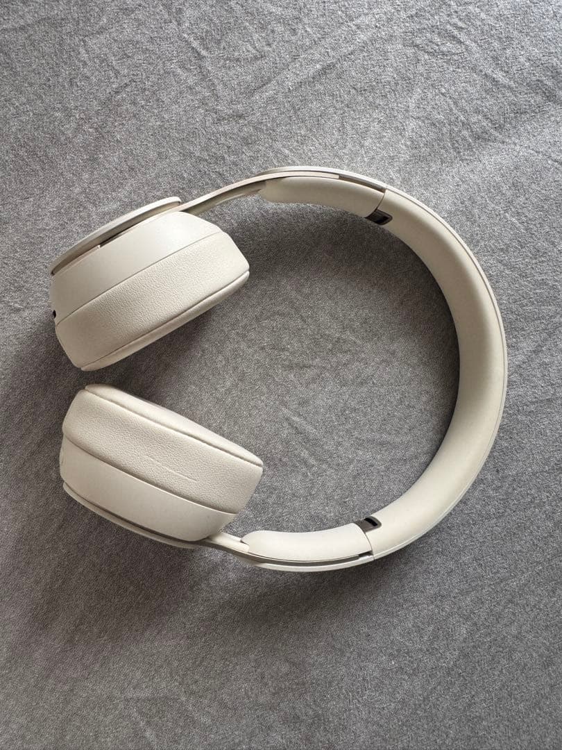 美品 Beats SOLO PRO ワイヤレスヘッドホン ホワイト