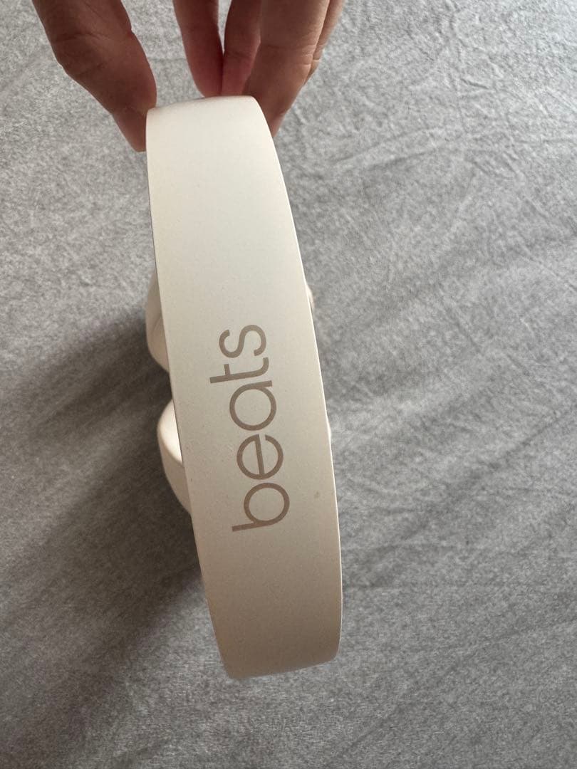 美品 Beats SOLO PRO ワイヤレスヘッドホン ホワイト