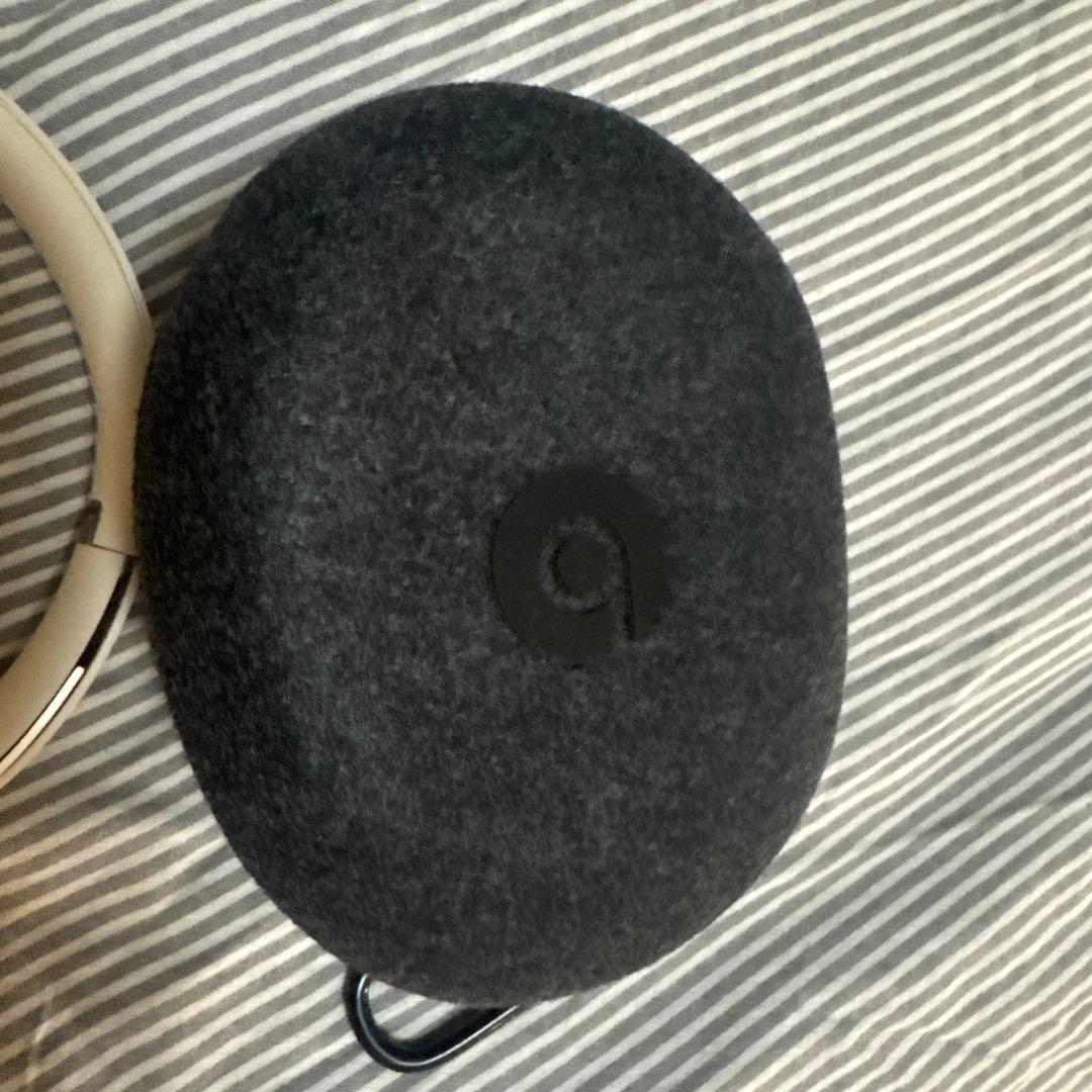 美品 Beats SOLO PRO ワイヤレスヘッドホン ホワイト