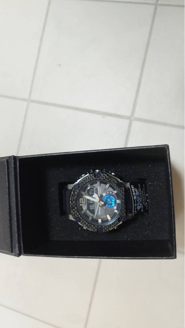 (極美品)G-SHOCK GST-B300XA レア 電波ソーラー メンズ