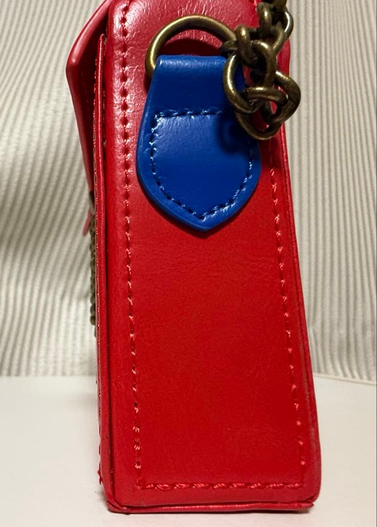 ディズニー ディセンダント イヴィ ショルダーバッグ 心臓箱