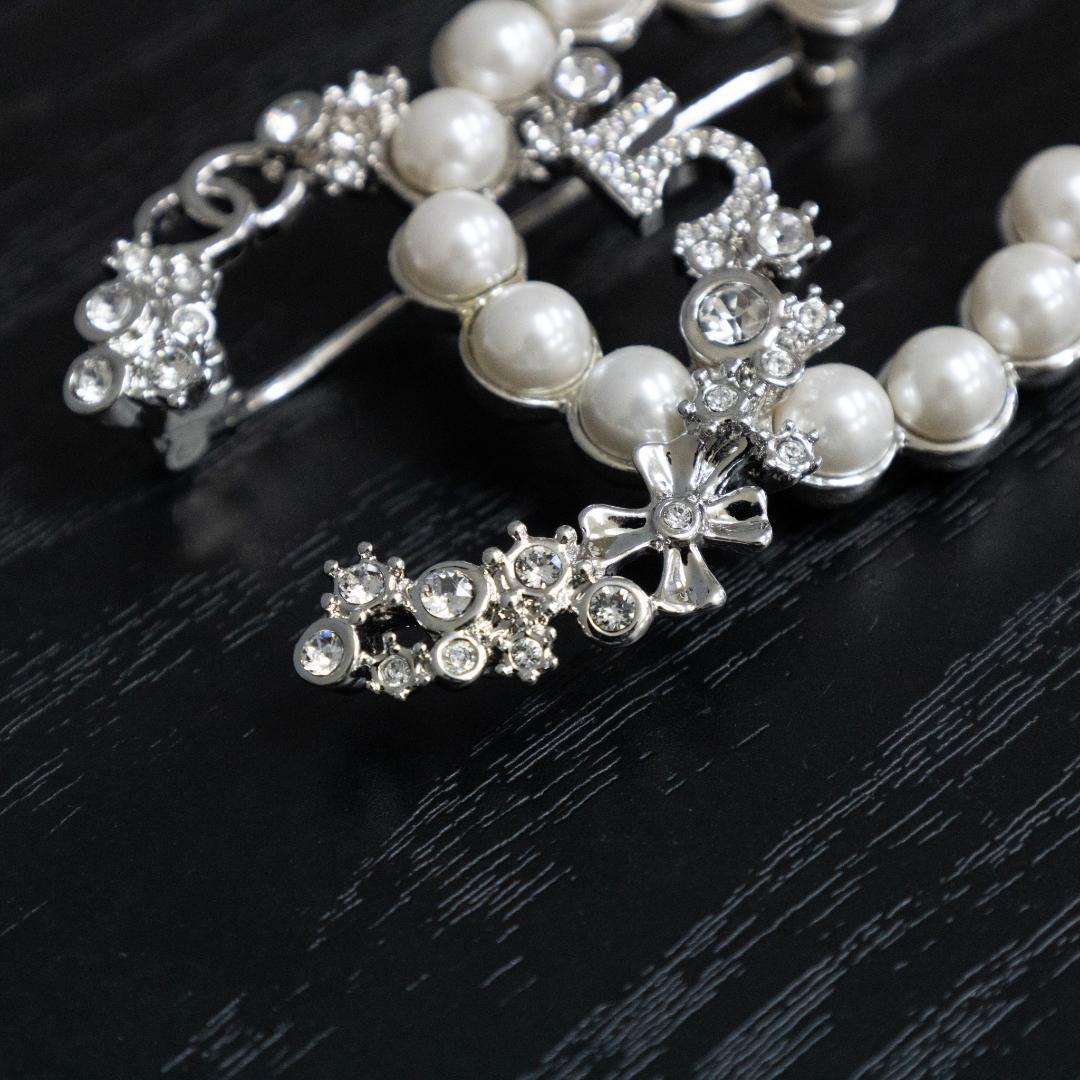 シャネル ココマーク No5 ブローチ B23P シルバーパール ラインストーン