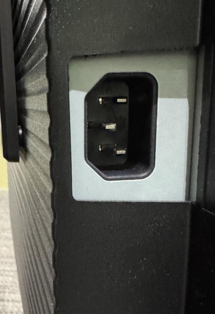 【美品】iiyama 31.5インチ WQHDモニター XB3270QS