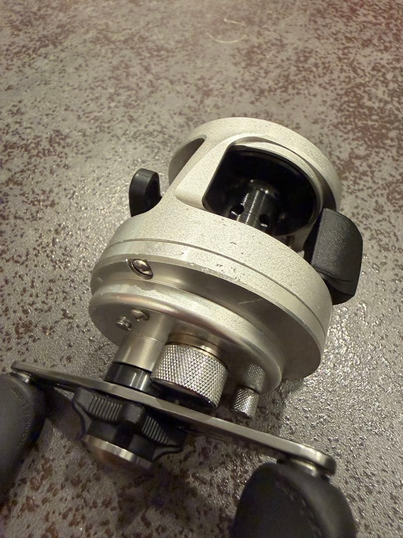 SHIMANO 12カルカッタ 101
