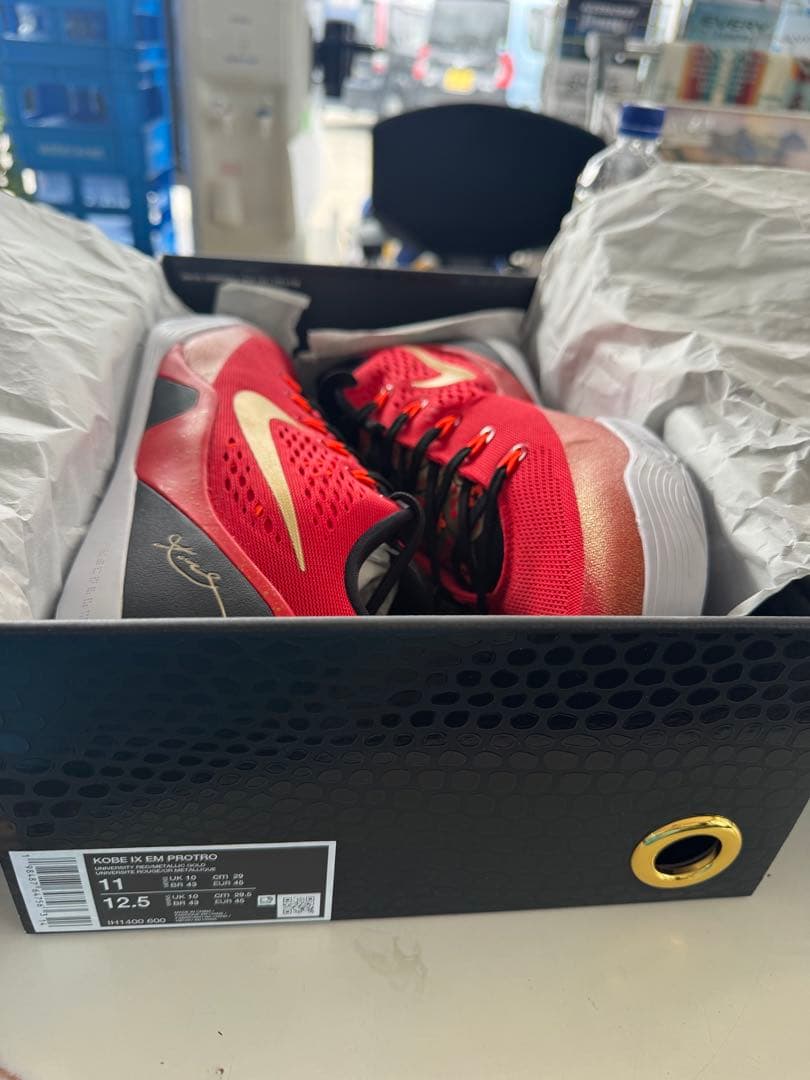 Kobe IX EM Protro 11 レッド/ブラック/ゴールド