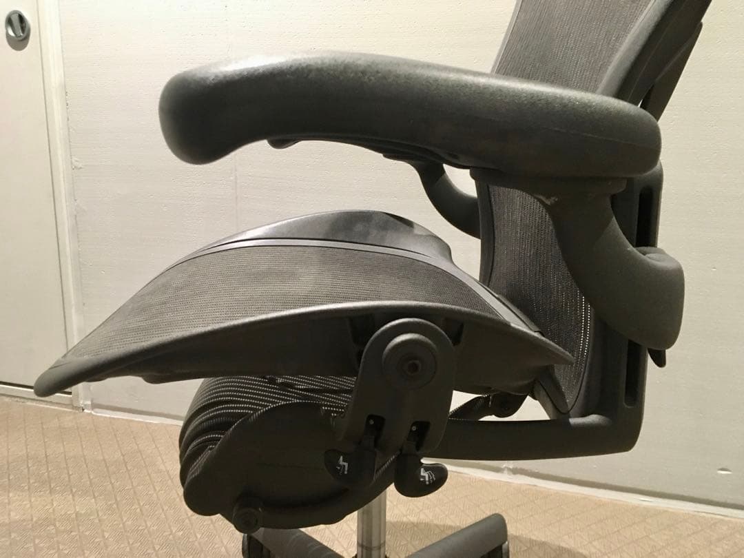 「専用」アーロンチェア / Aeron クラシック Bサイズ 2013 年製