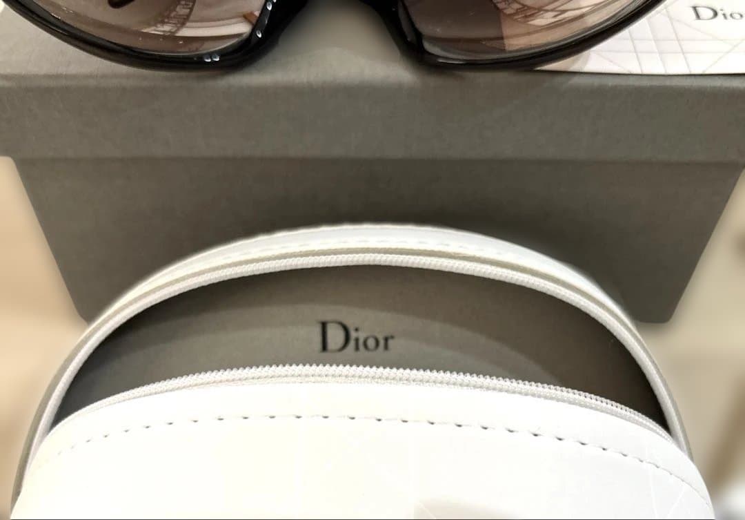 Dior ブラウン サングラス グロッシー　付属品付き