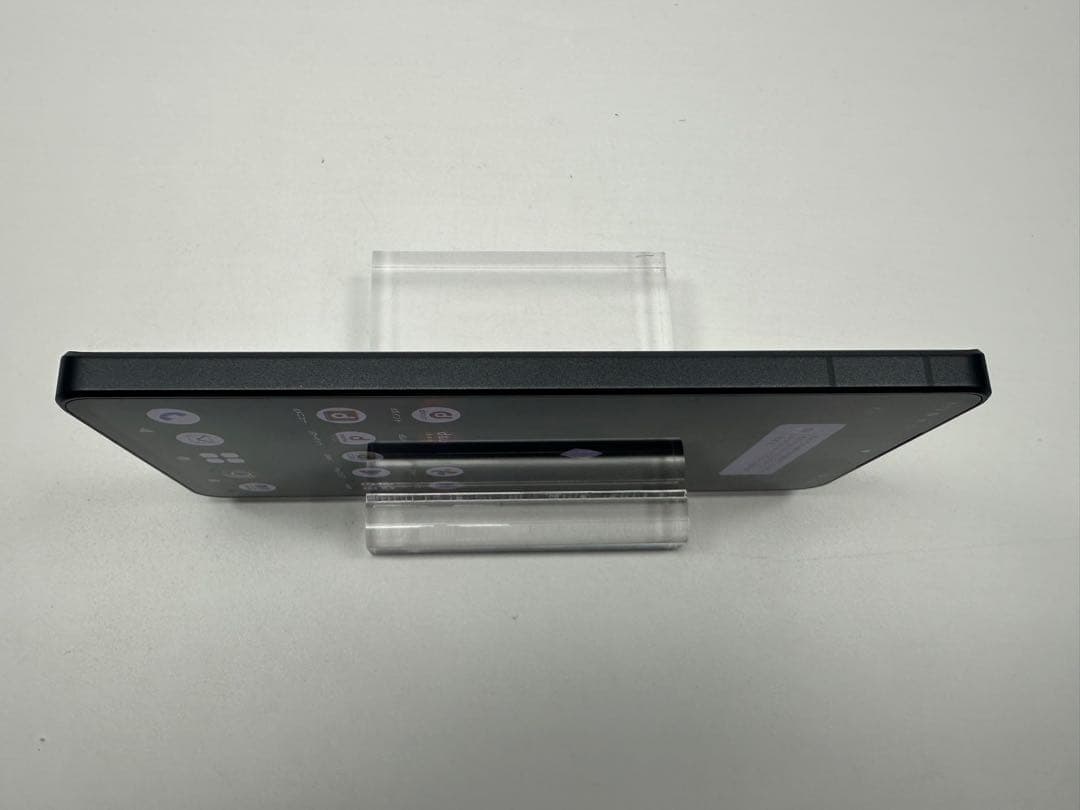 美品 Aquos R8 pro docomo 256gb 画面不良なし