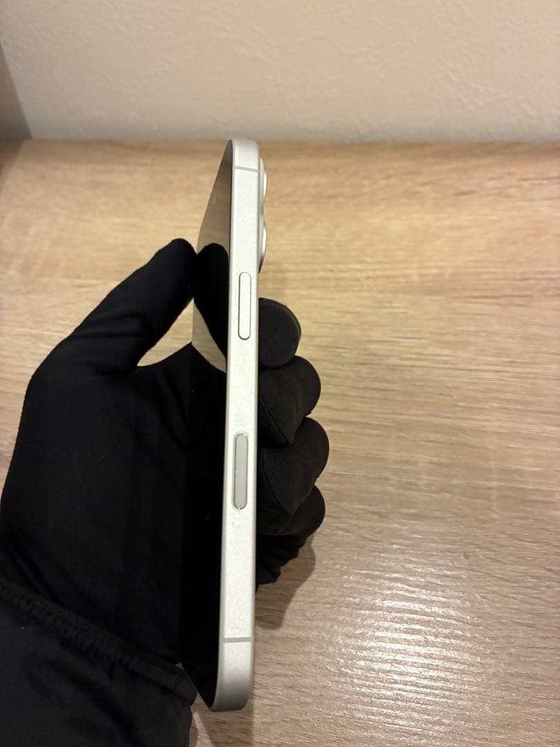 Apple iPhone16 128GBホワイト 本体