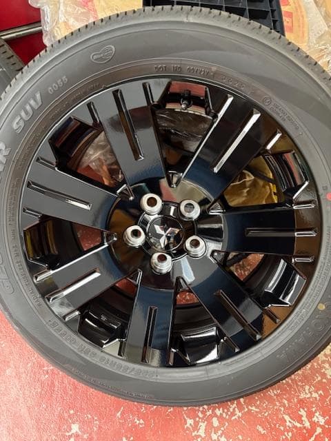 ふきふきんデリカ新車外し純正ホイール＆タイヤ　ガラスコーティング済み