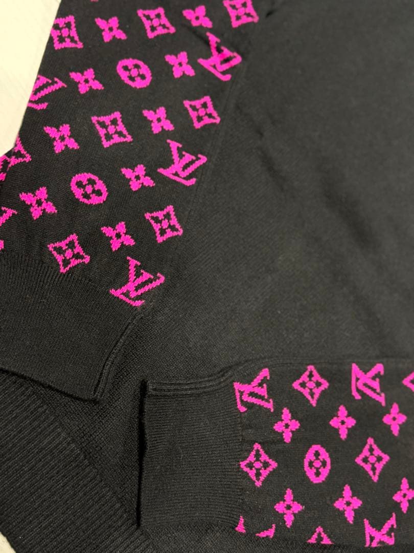 即完売品　岩田着用　Louis Vuitton ヴィトン　ロゴニットセーター