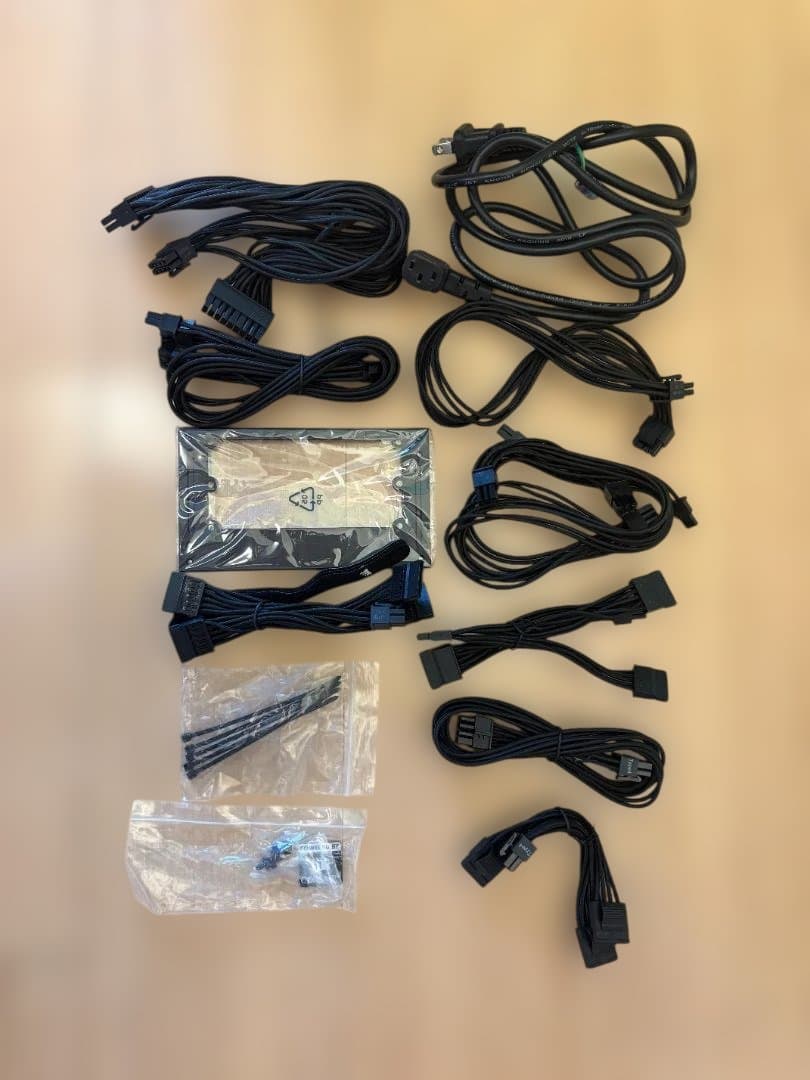 Corsair SF750 750W 電源ユニット