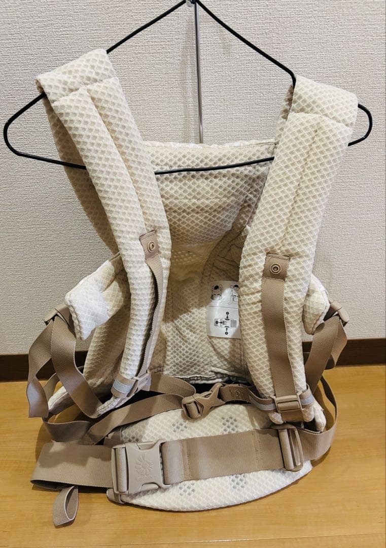 【極美品】エルゴベビー　オムニ ブリーズ　フラワーベージュ