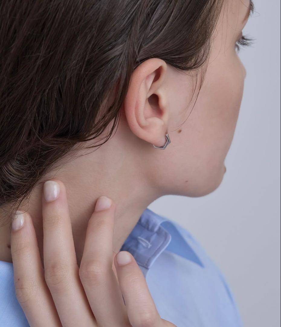 新品＊REPOSSI レポシ アンティフェールK18WG 2連ミニピアス