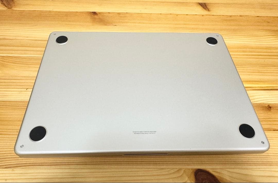 MacBook Air M2 16GB 256GB スターライト