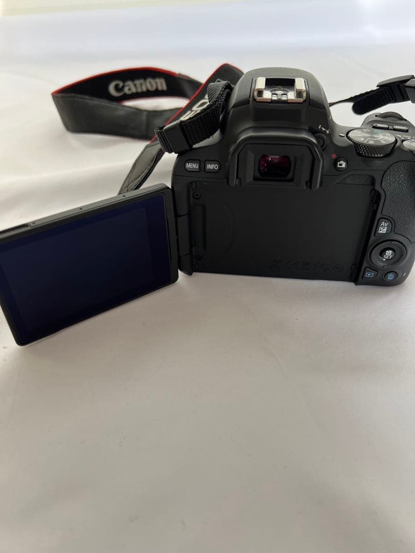 美品canon EOS kiss X9 キャノン　ダブルズームレンズセット