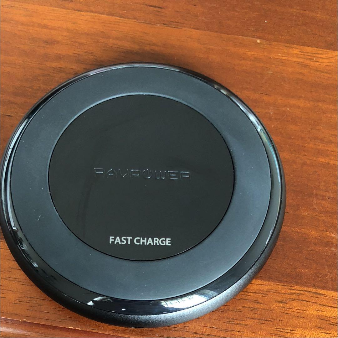 iPhone ワイヤレスイヤホン ワイヤレス充電器