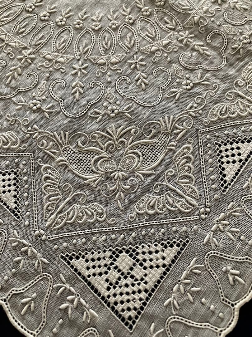 スワトウ　汕頭　刺繍ハンカチ