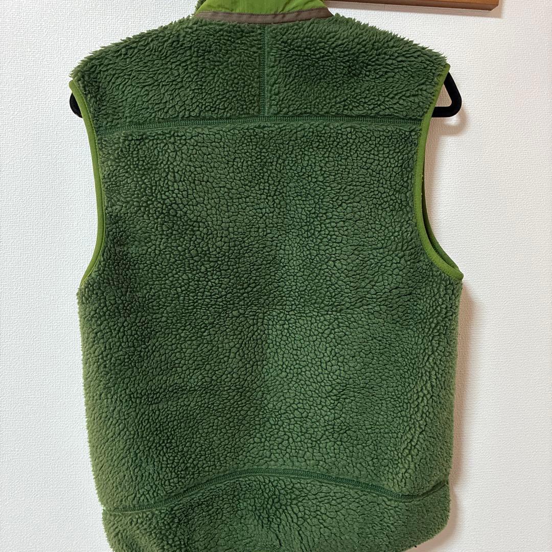 patagonia フリースベスト 緑色