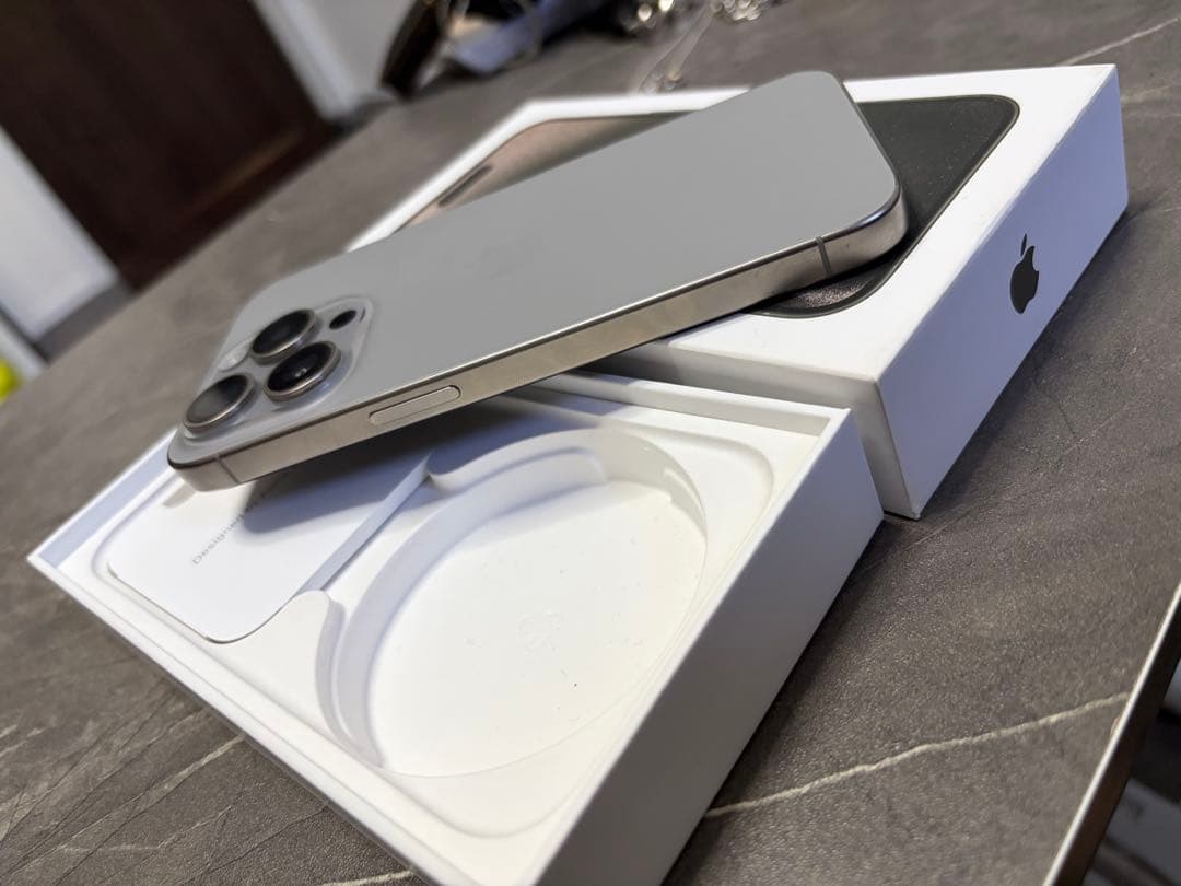 Apple iPhone 15Pro 256GB SIMフリー 美品 箱あり