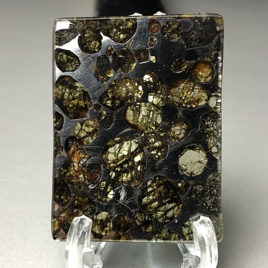 R*y様 パラサイト隕石 隕石　石鉄隕石　セリコ隕石 美品　重さ約7ｇ　ケース付