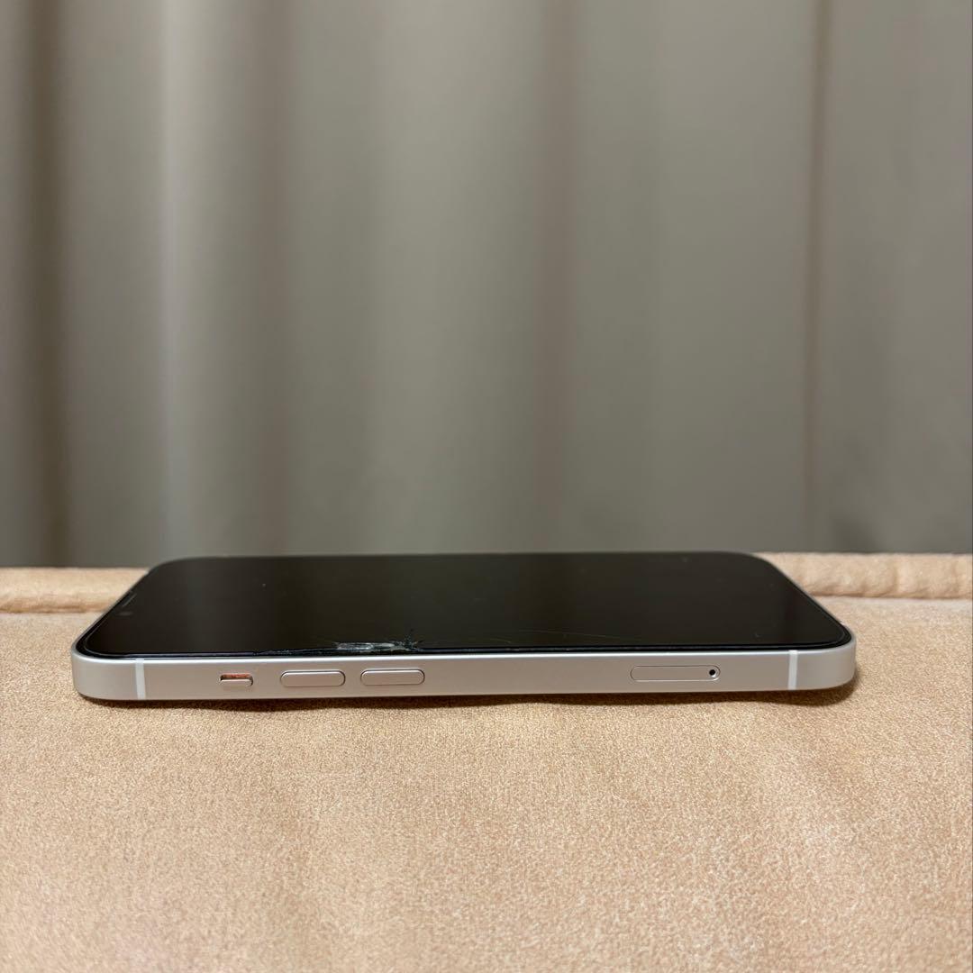 中古品 iPhone 13 スターライト 256GB SIMフリー