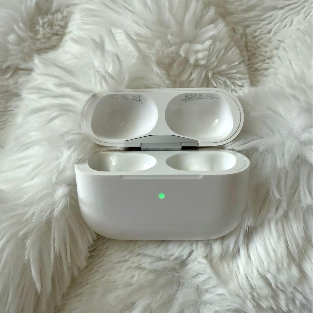 【美品】AirPods Pro 本体 付属品完備　エアポッズプロ