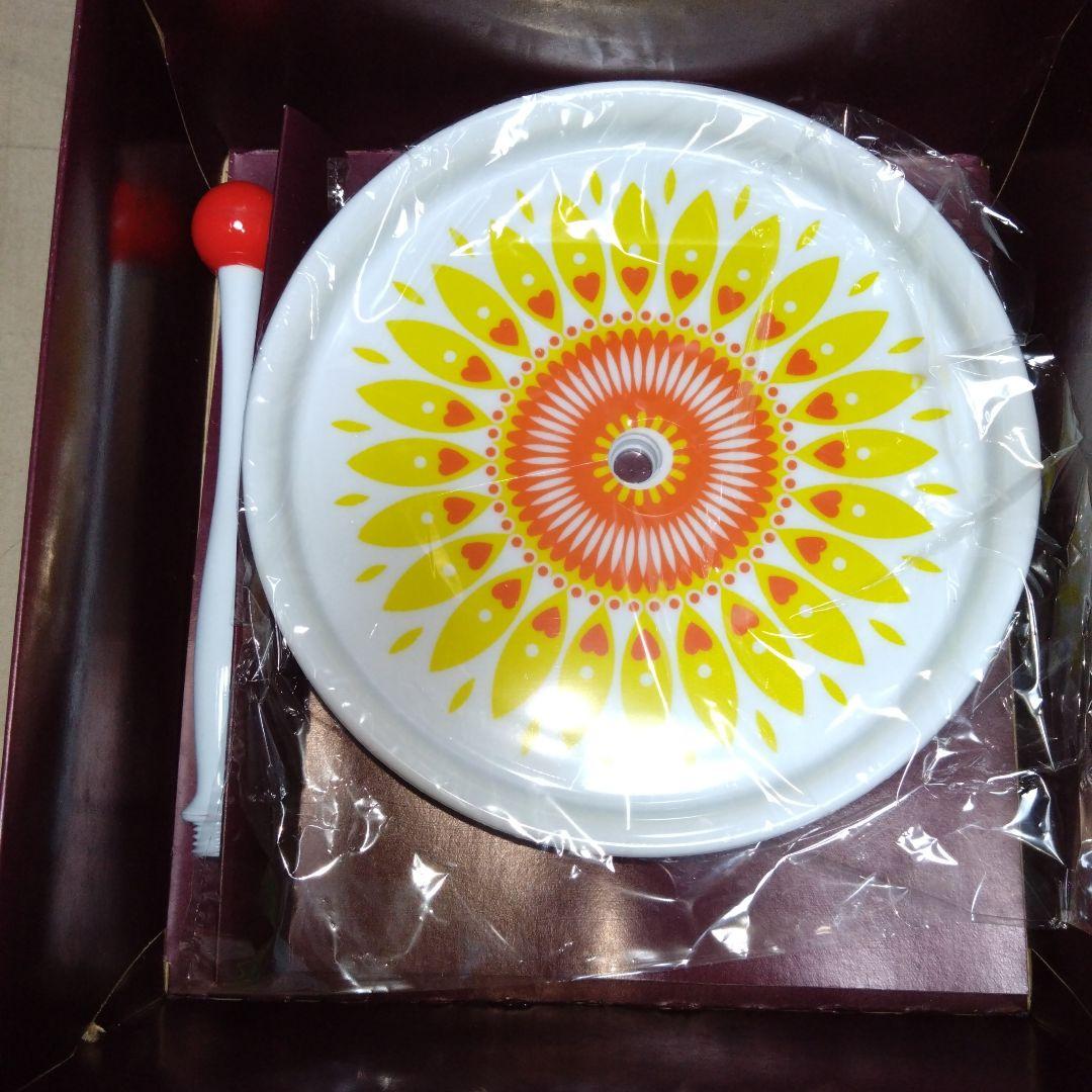 【新品未使用】レトロポップ　ひまわりカスターセット　調味料入れ　塩こしょう入れ