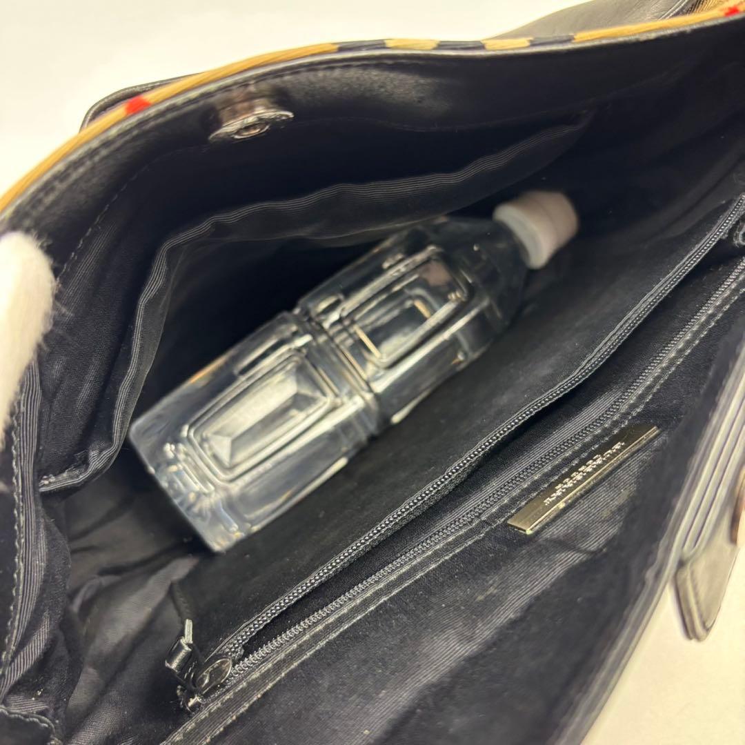 専用バーバリー ワンショルダーバッグ ノバチェック 肩掛け レザー フォーマル