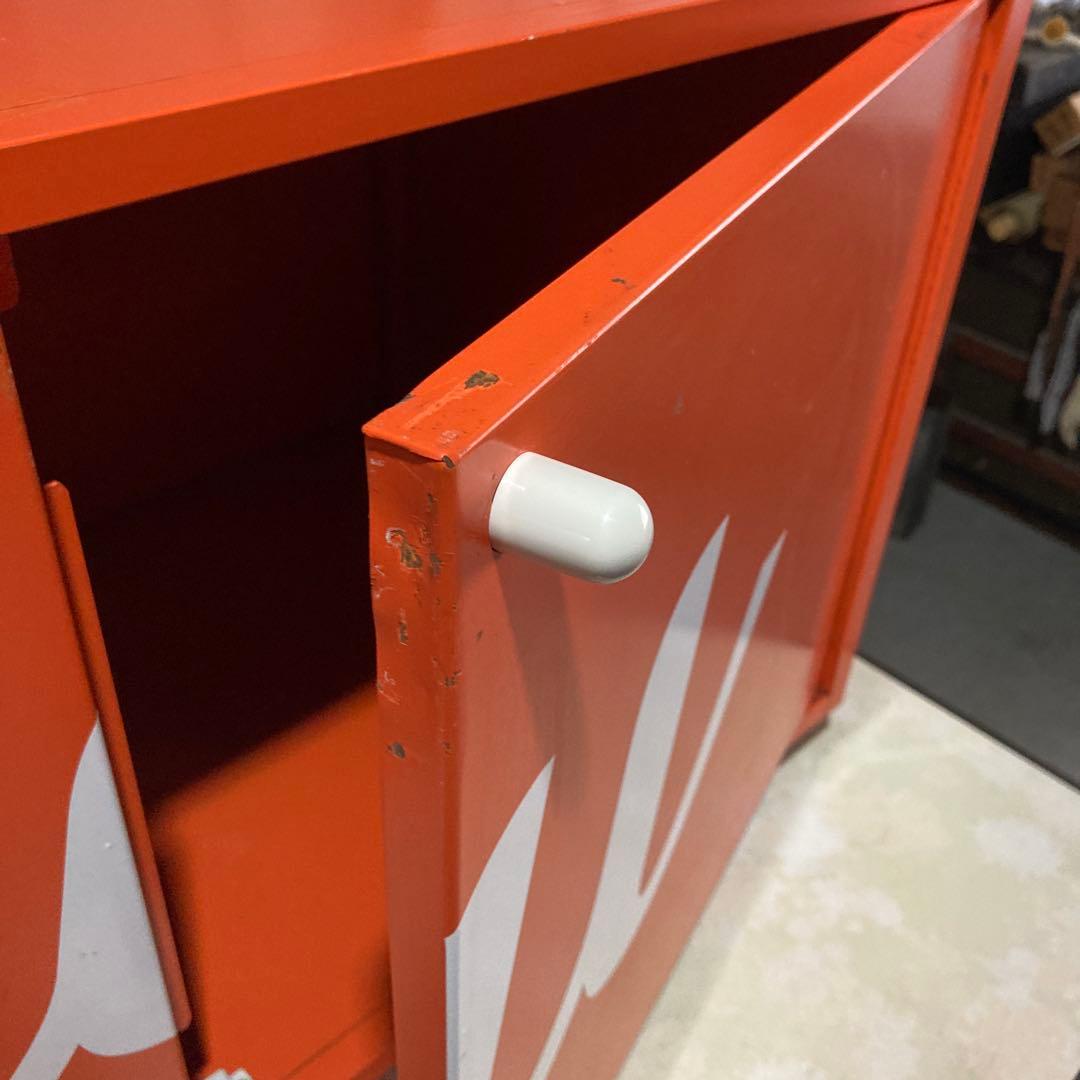 ポップ家具　店舗什器　非売品　au スチール棚