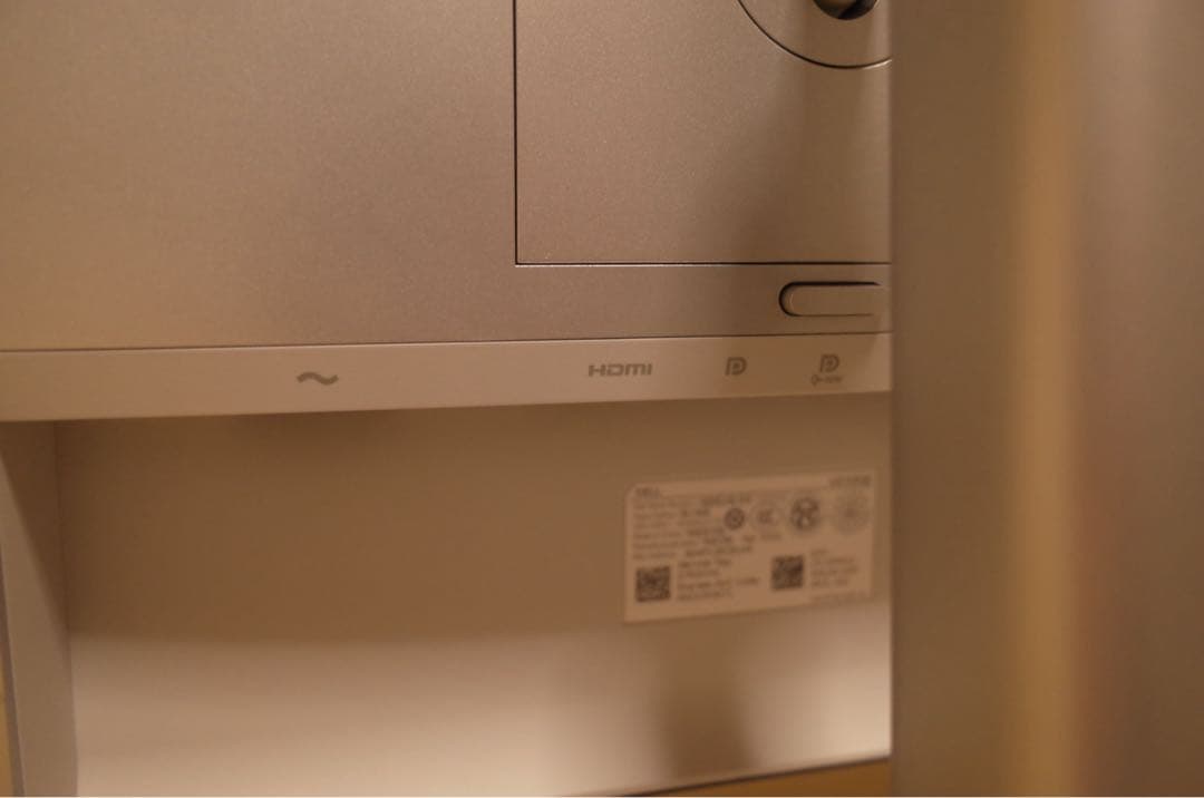 Dell 27 4kモニター U2723QE Type-C PD給電、ハブ機能