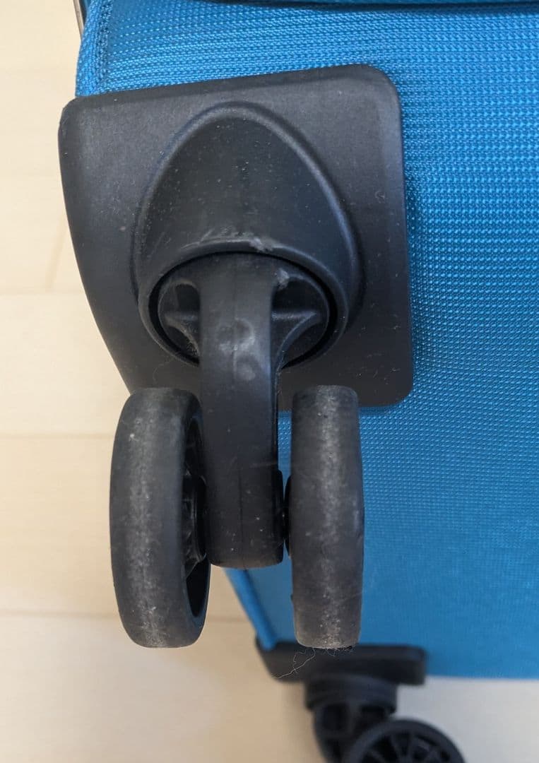 Y*i様 AMERICAN TOURISTER スーツケース