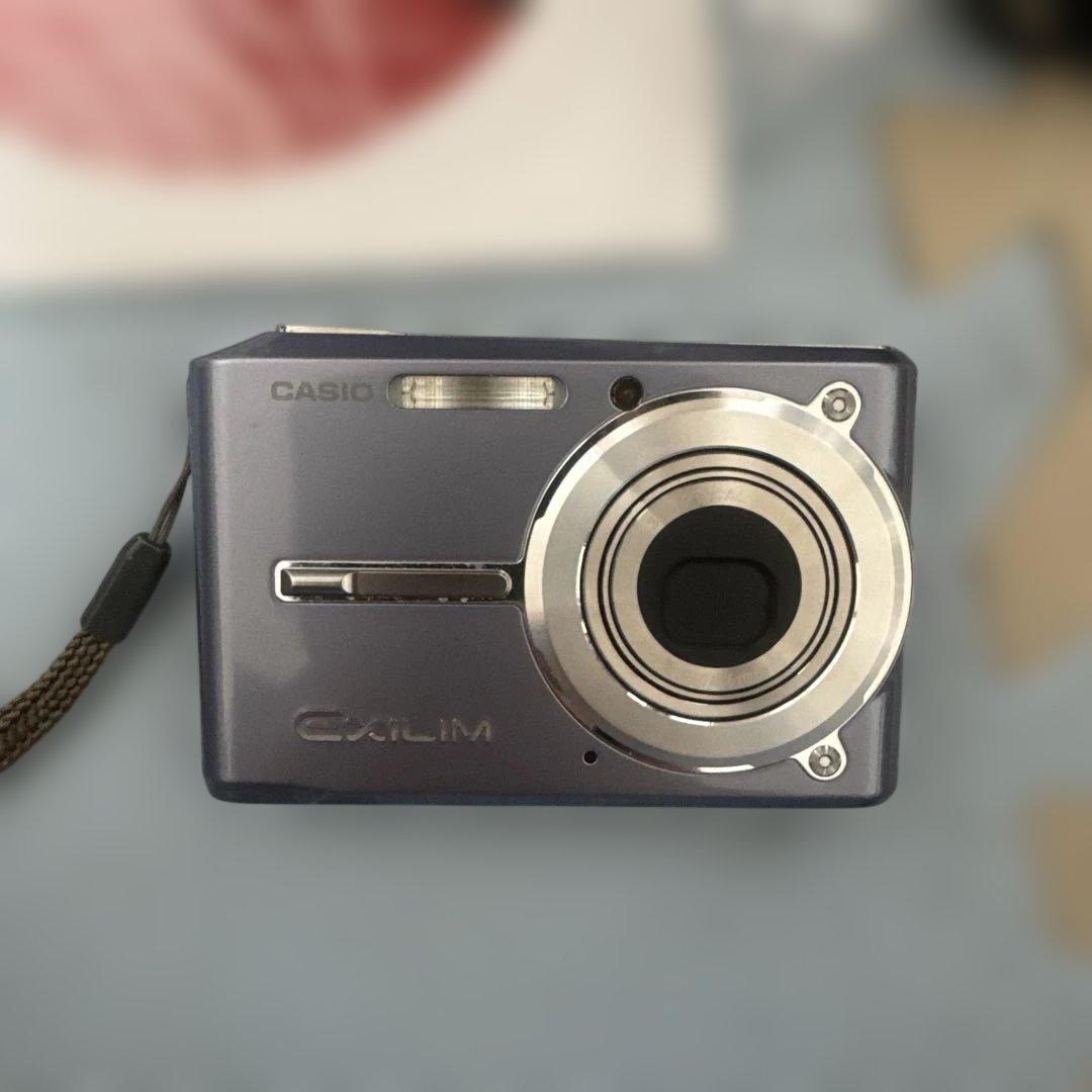 CASIO EXILIM EX-S600 デジタルカメラ　バッテリー付き