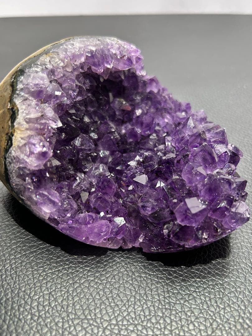 ウルグアイ産 アメジストクラスター 高品質AAA 浄化 天然石 縦横自立可能