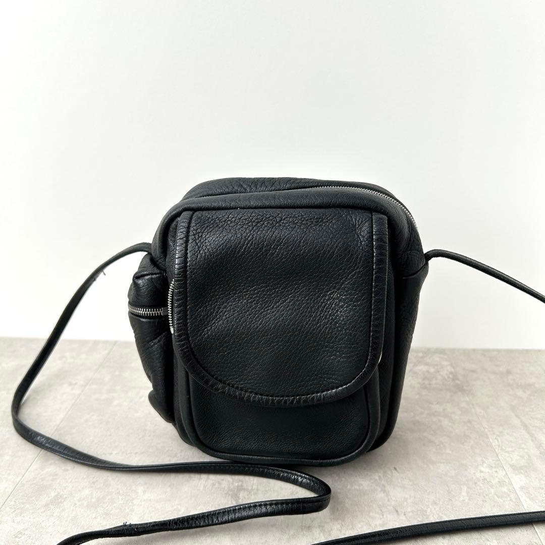 【美品】Aeta アエタ ディアレザー ショルダーポーチ DA05 ブラック 黒