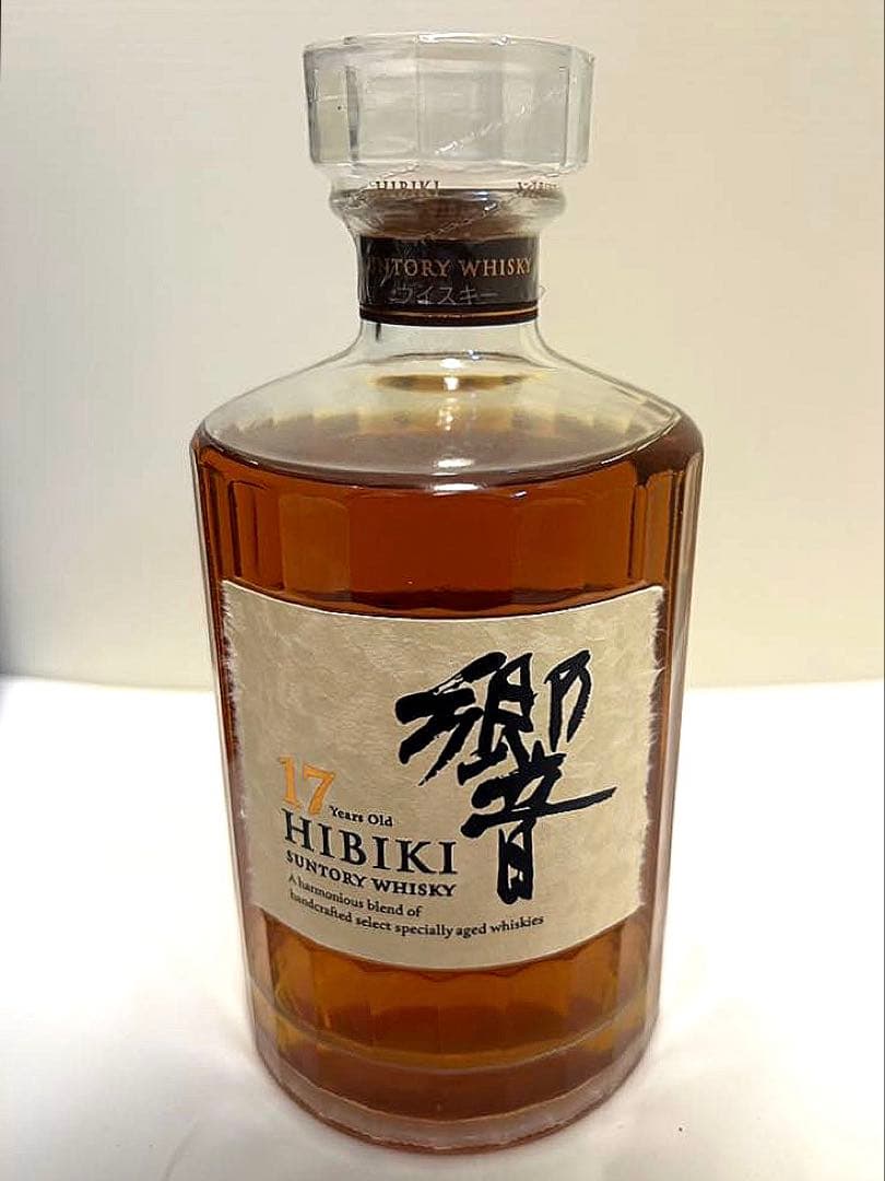 サントリー　響　17年 ブレンデッドウイスキー 700ml