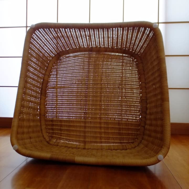 デンマーク製　籐のオットマン