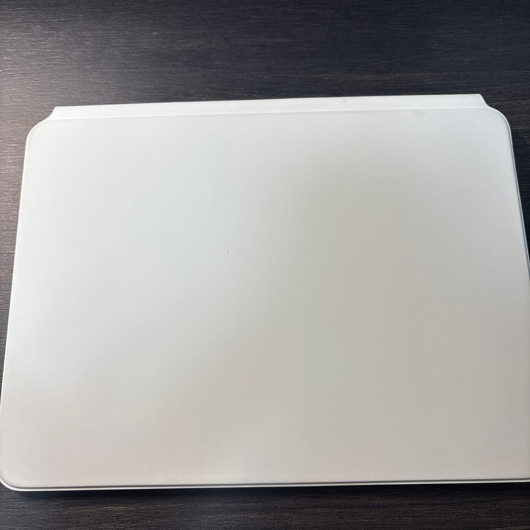 Apple iPadアクセサリー（Magic Keyboard）