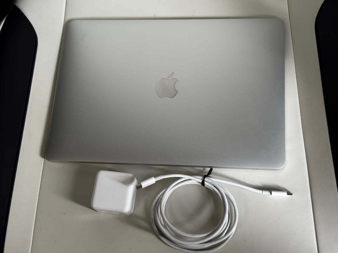 Apple MacBook Air (M1, 2020) 本体 JIS