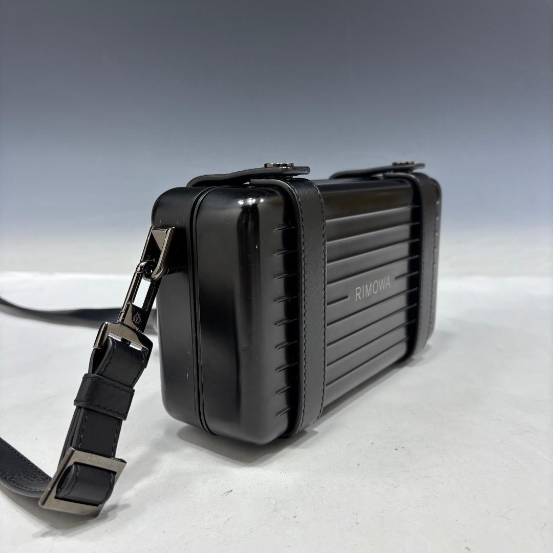 状態良【リモワ本物】ショルダーバッグ/ポリカボネート/ブラック/仕切りあり