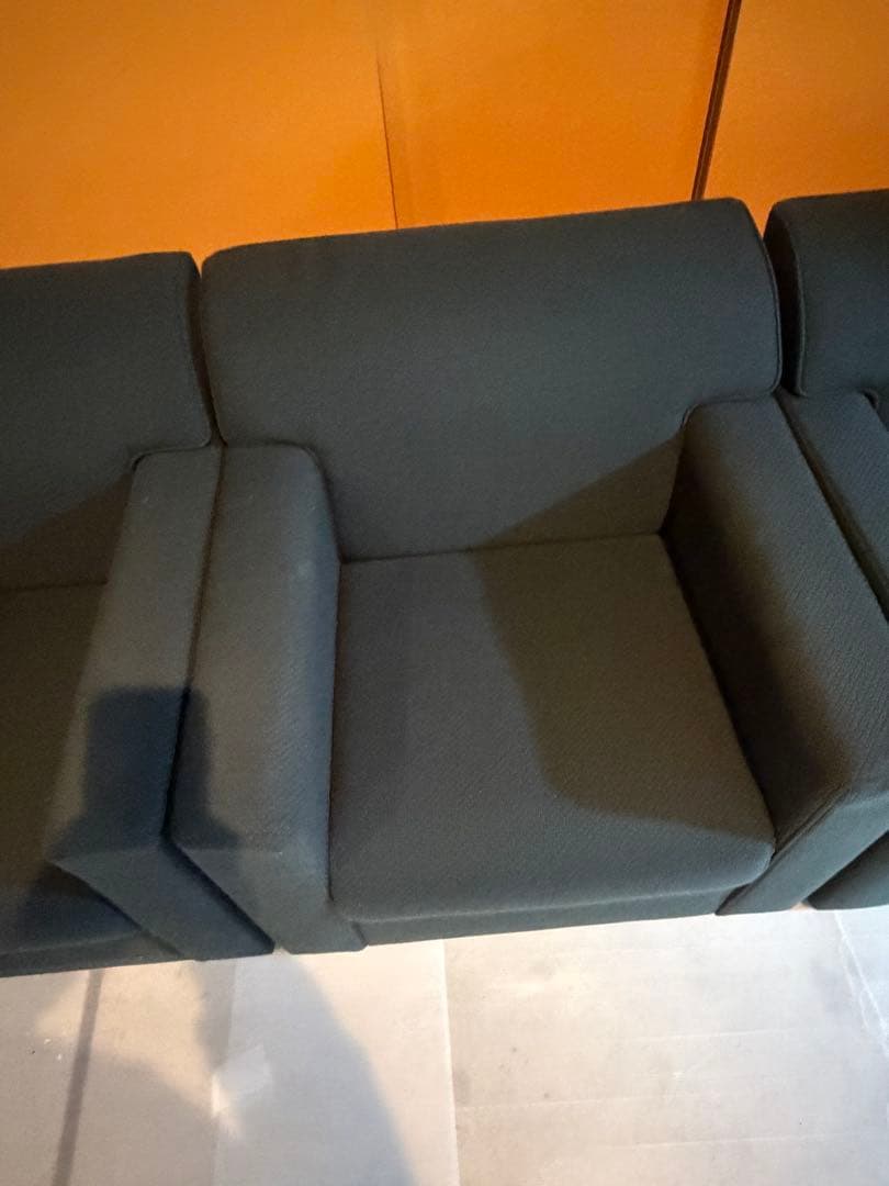 応接室用ソファ1人掛け×3、3人掛け×1 引き取り限定