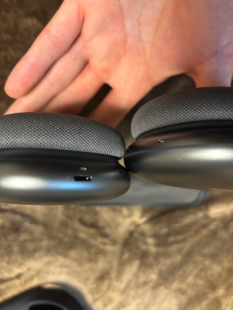 早い者勝ち　AirPods Max スペースグレー 本体 専用ケース付き　美品