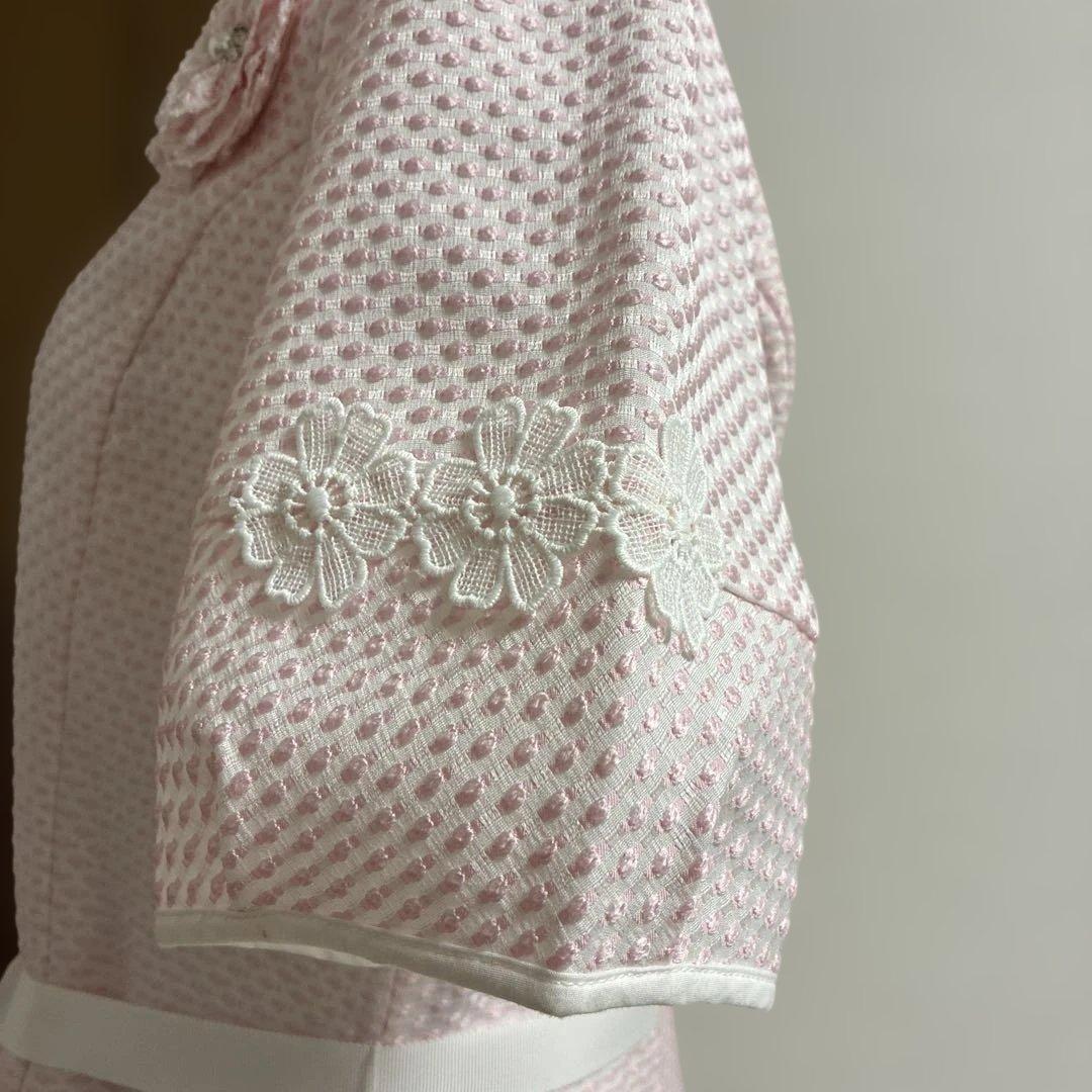 スーパービューティー☆44☆新品タグ付きお花レースとコサージュの可愛いワンピース