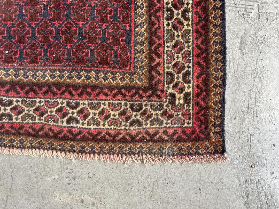 【Vintage rug】138 × 81｜アシンメトリー ヴィンテージラグ