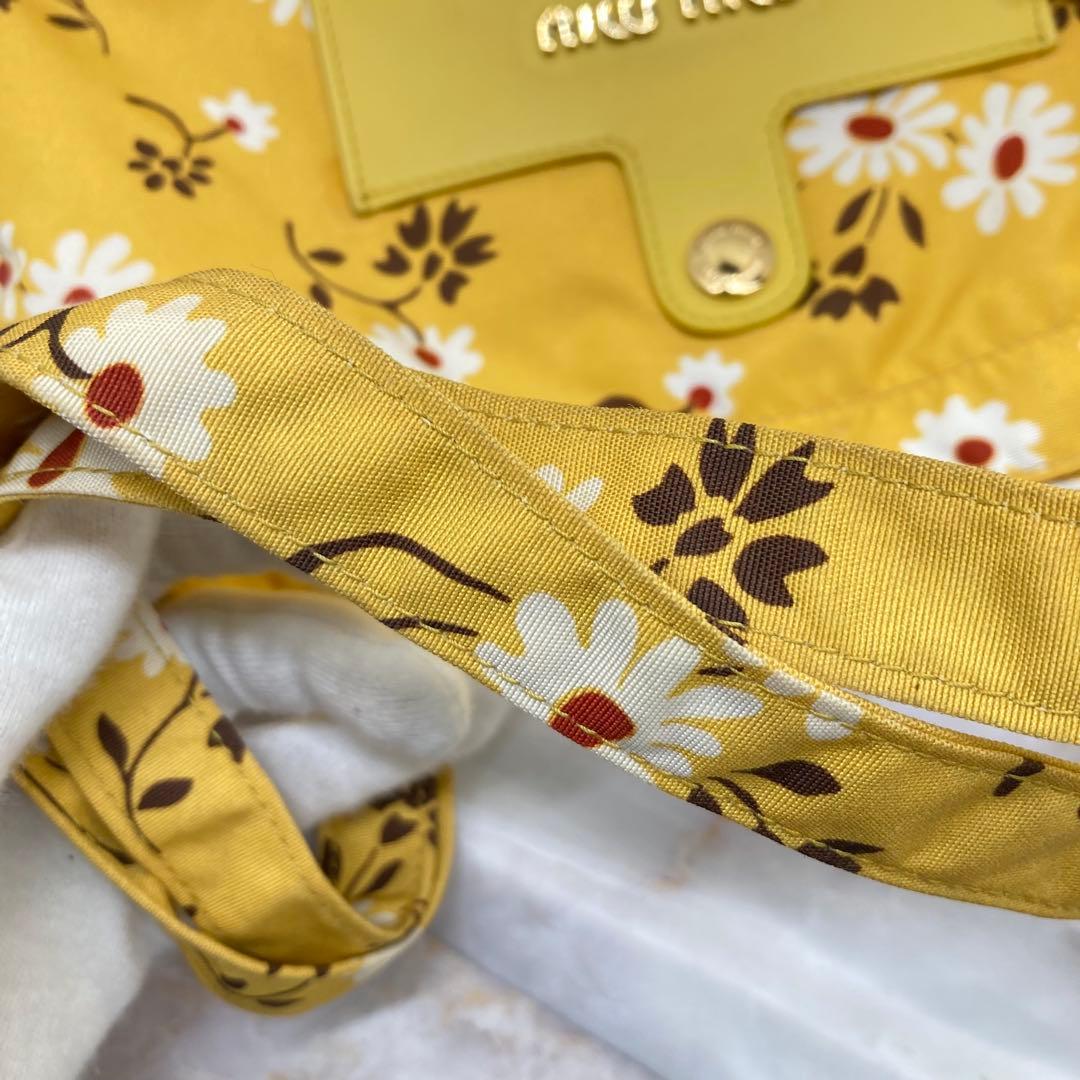 専用です❣️購入しないでください❣️miumiuミュウミュウ花柄 フラワー